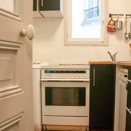 Design Close To Montmartre Paris