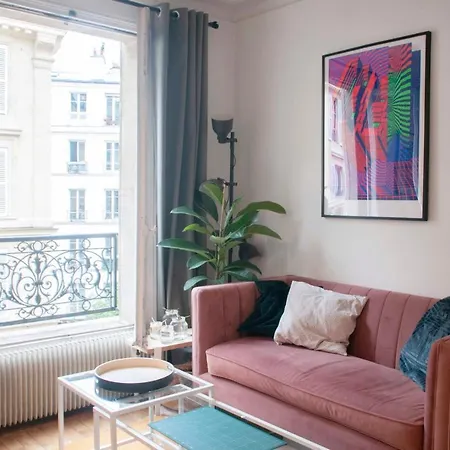 Design Close To Montmartre Paris