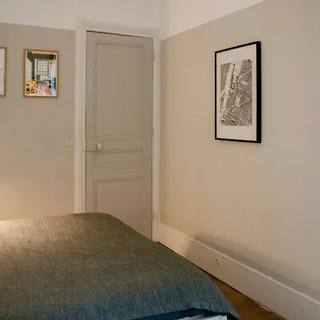Daire Design Close To Montmartre Paris