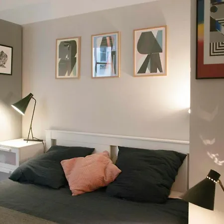 Design Close To Montmartre *