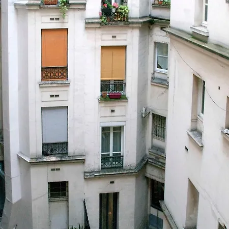Design Close To Montmartre Daire Paris